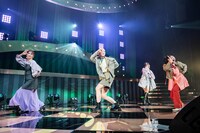 「私立恵比寿中学 柏木ひなたプロデュース企画『35710～わたしたち10年選手～』」の様子。