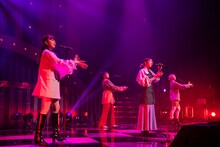 「私立恵比寿中学 柏木ひなたプロデュース企画『35710～わたしたち10年選手～』」の様子。