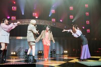 「私立恵比寿中学 柏木ひなたプロデュース企画『35710～わたしたち10年選手～』」の様子。