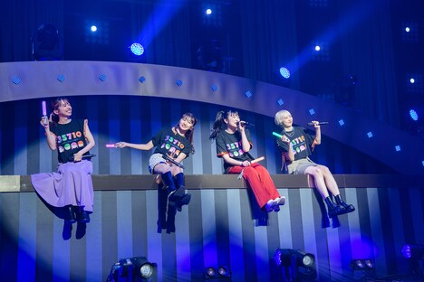 「私立恵比寿中学 柏木ひなたプロデュース企画『35710～わたしたち10年選手～』」の様子。