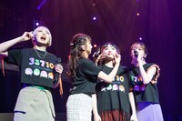 「私立恵比寿中学 柏木ひなたプロデュース企画『35710～わたしたち10年選手～』」の様子。