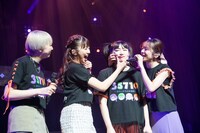 「私立恵比寿中学 柏木ひなたプロデュース企画『35710～わたしたち10年選手～』」の様子。