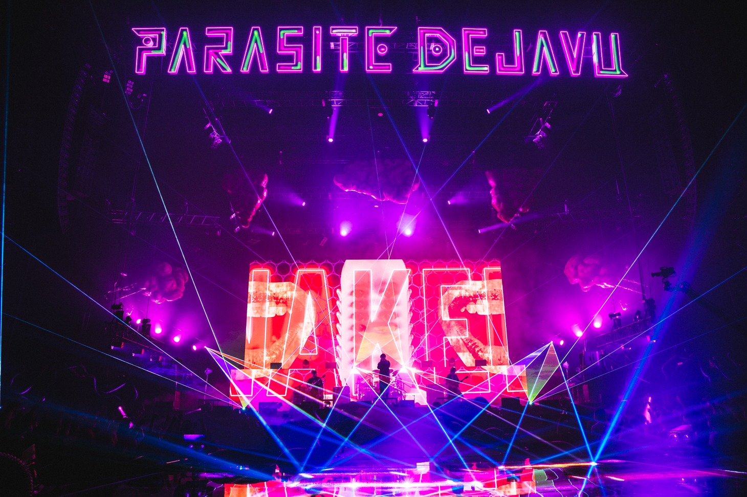 「PARASITE DEJAVU 2022 ～2DAYS ARENA SHOW in SAITAMA～」10月22日公演の様子。（撮影：ハタサトシ）