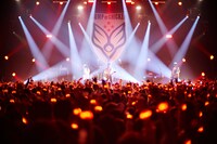 「BUMP OF CHICKEN TOUR 2022 Silver Jubilee」初日公演の様子。（撮影：太田好治）