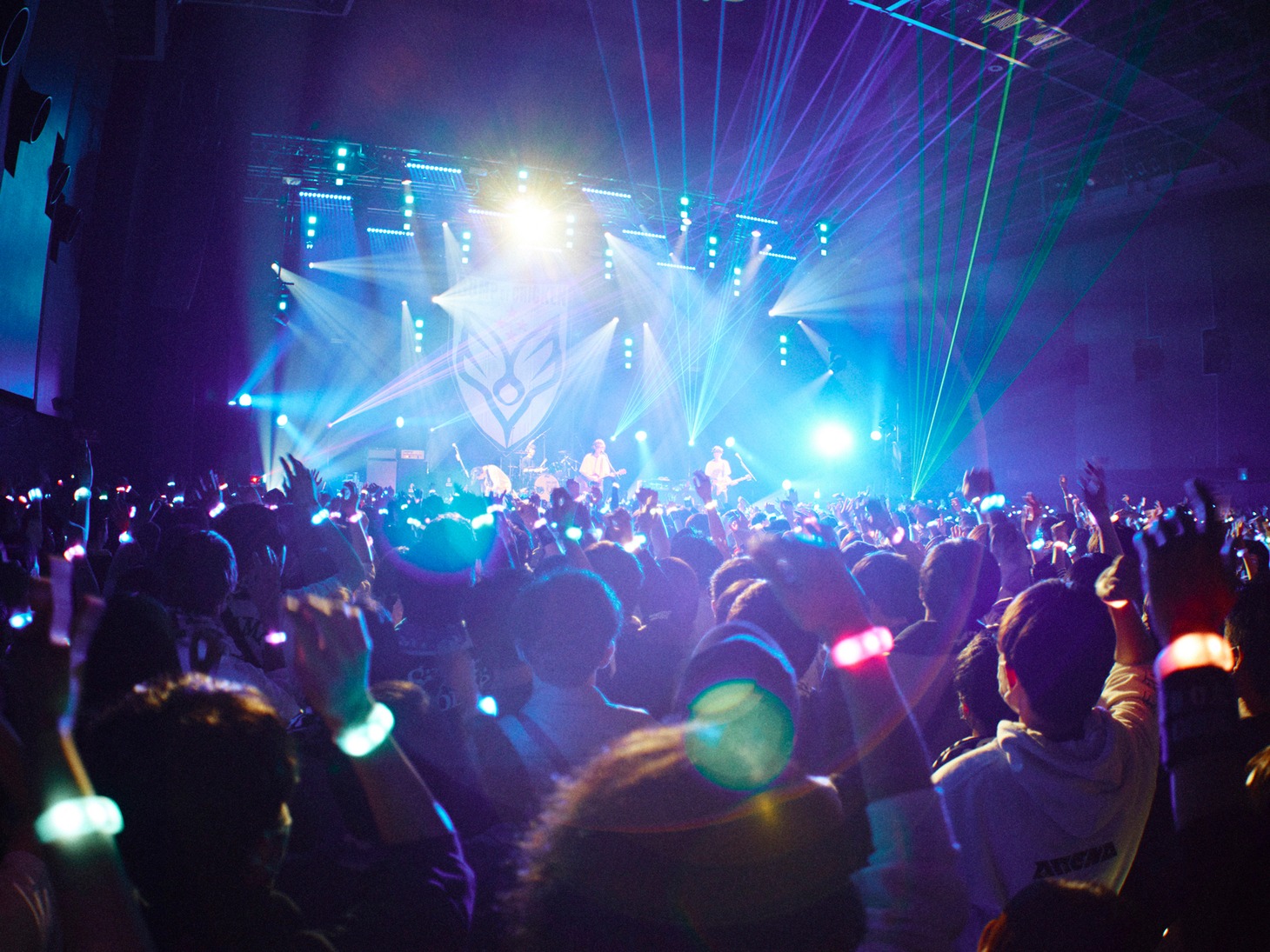 「BUMP OF CHICKEN TOUR 2022 Silver Jubilee」初日公演の様子。（撮影：太田好治）