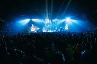 THE ORAL CIGARETTES（撮影：ハタサトシ）