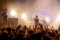 MY FIRST STORYのライブの様子。（Photo by Viola Kam［V'z Twinkle］）