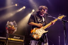 蘇我涼（Vo, G / totemぽぉる）（Photo by Viola Kam［V'z Twinkle］）