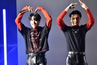 左からJAKE、JAY。