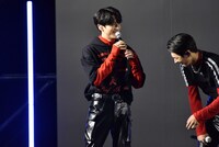 左からJAKE、JAY。