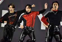 左からNI-KI、JUNGWON、JAY。