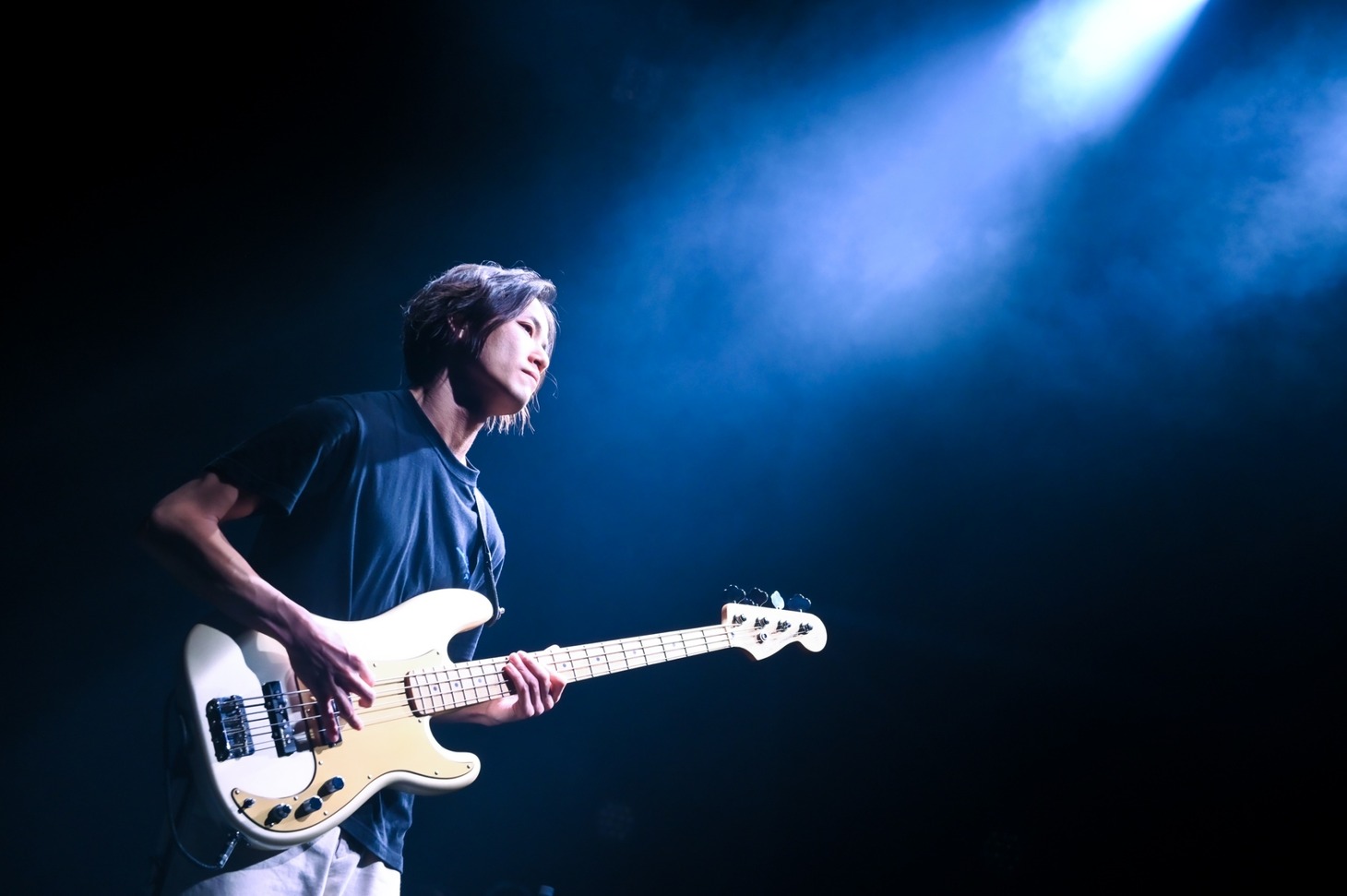 佐藤知己（B）（photo by Masanori Fujikawa）