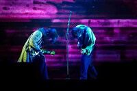 常田大希（King Gnu、millennium parade）と米津玄師。