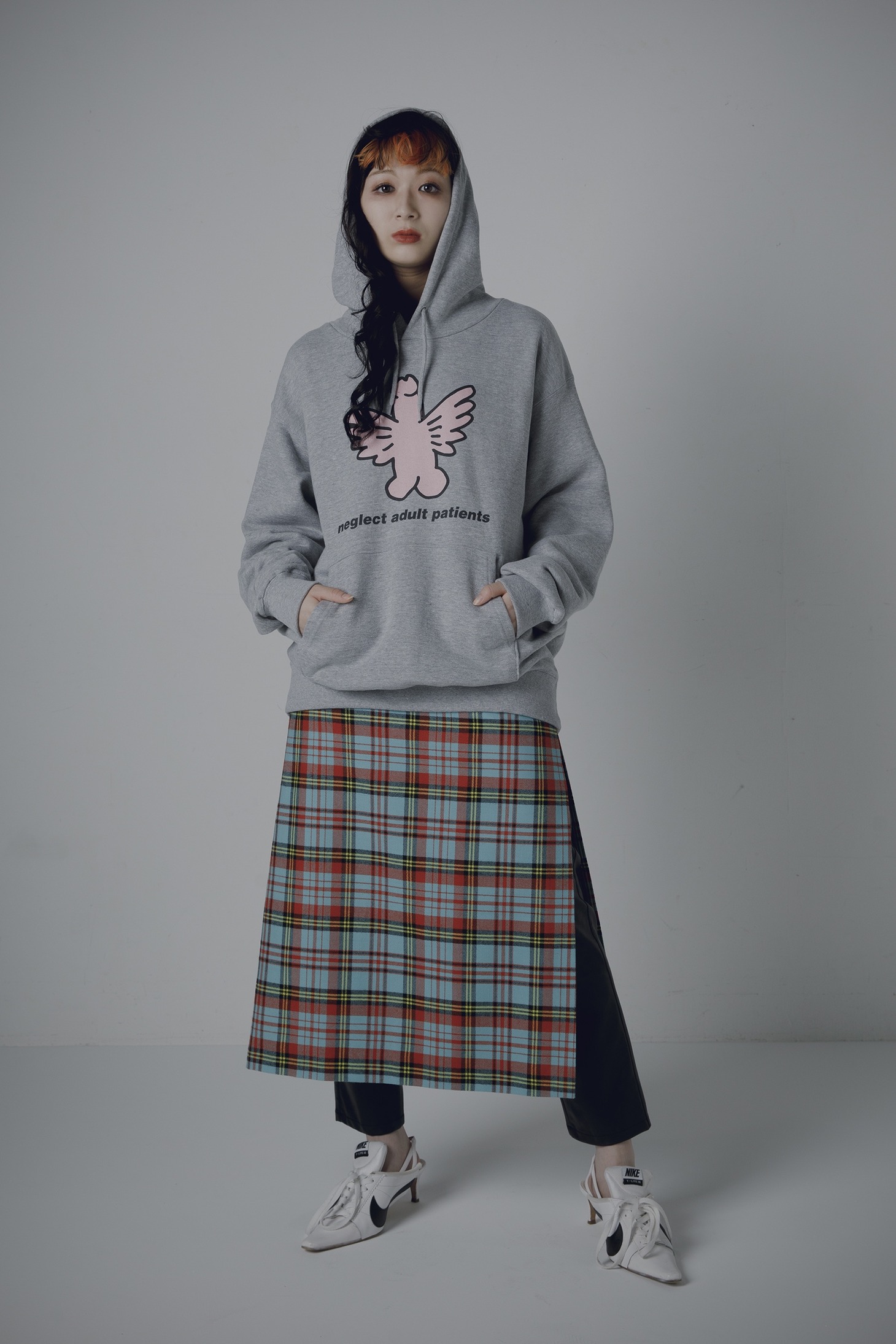 「NEGLECT ADULT PATiENTS 2023 SPRiNG SUMMER PARKLiFE COLLECTiON LOOKBOOK」より。