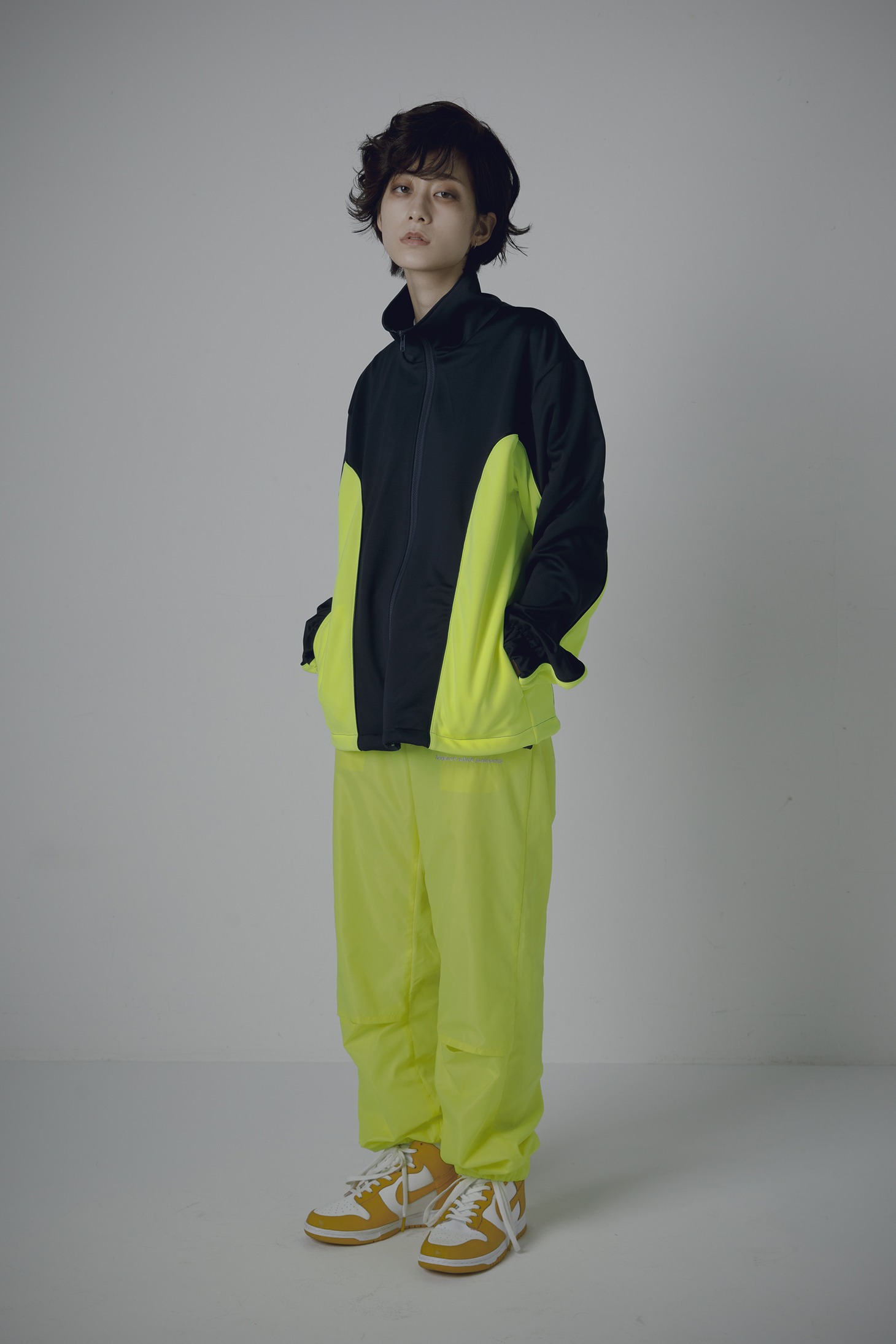 「NEGLECT ADULT PATiENTS 2023 SPRiNG SUMMER PARKLiFE COLLECTiON LOOKBOOK」より。