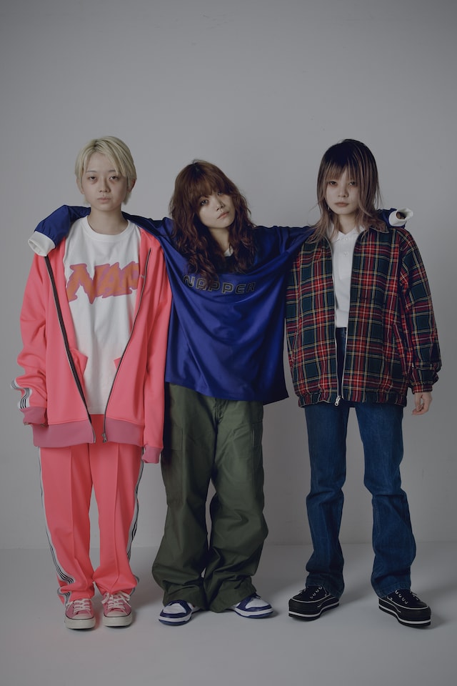 「NEGLECT ADULT PATiENTS 2023 SPRiNG SUMMER PARKLiFE COLLECTiON LOOKBOOK」より。