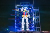 「GUNDAM FACTORY YOKOHAMA」にある実物大の“動くガンダム”。