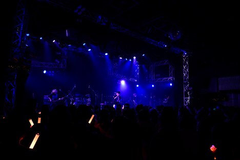 un:c「un:c LIVE TOUR 2022 -ぜんぶぼくがやりました-」東京夜公演の様子。un:c（撮影：小松陽祐）