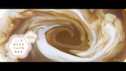 「『ブレンディ』スティック」新テレビCM「#カフェオレどき」編より。