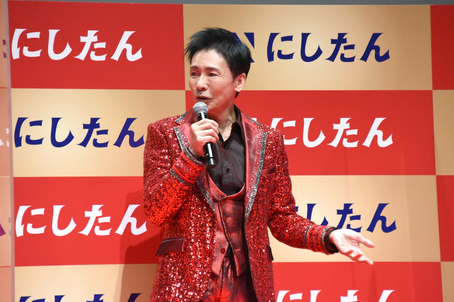 郷ひろみ