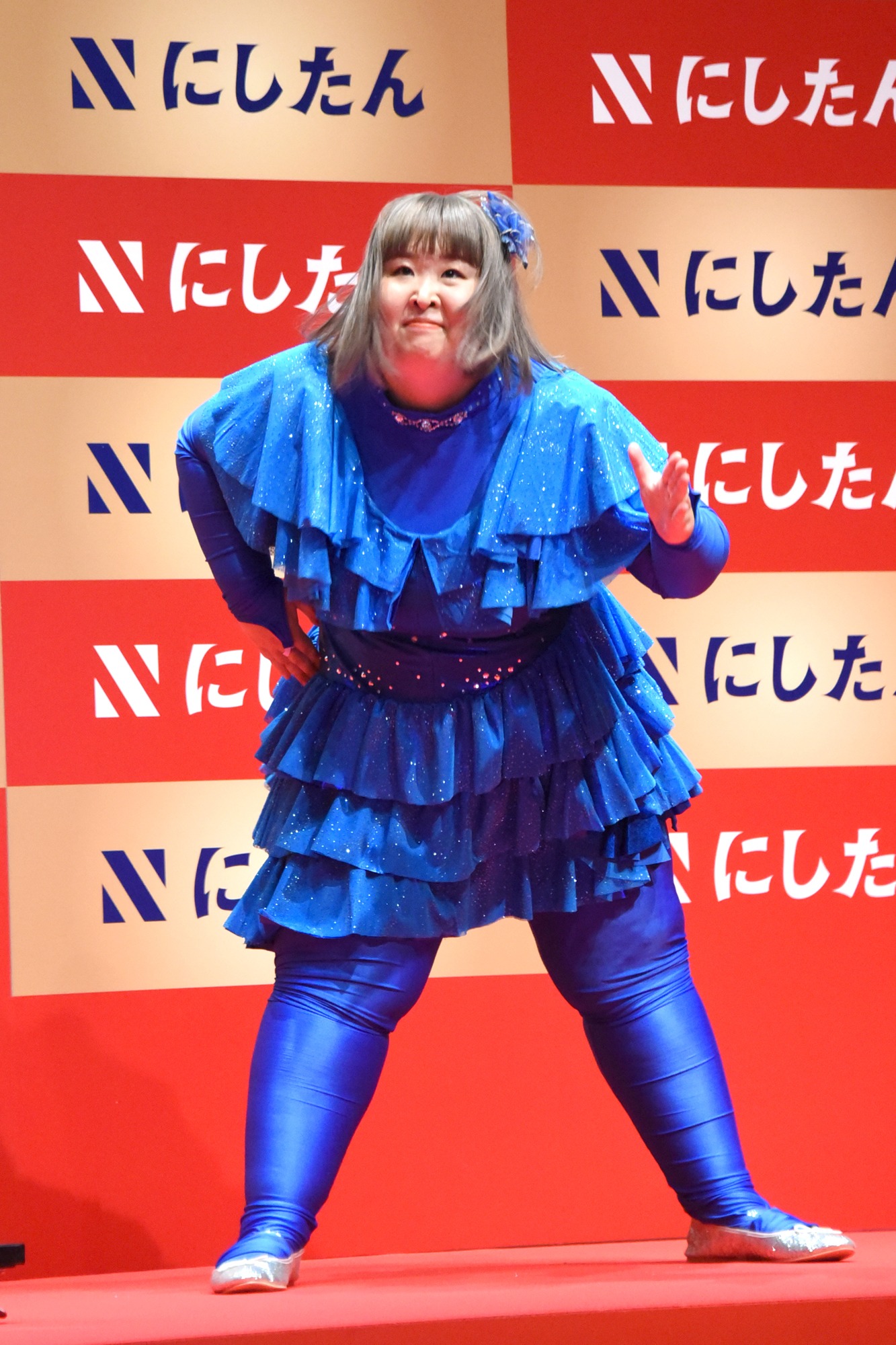 得意のダンスを披露するかなで（3時のヒロイン）。