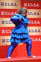 得意のダンスを披露するかなで（3時のヒロイン）。