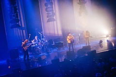 chilldspotが主人公の“ロードムービー”、満員の東京公演で終幕