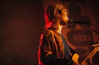 小﨑（B）（Photo by Kana Tarumi）