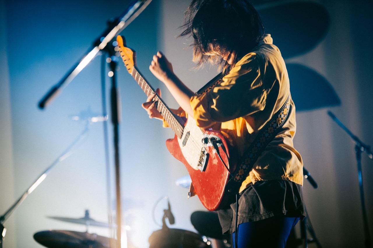 比喩根（Vo, G）（Photo by Kana Tarumi）