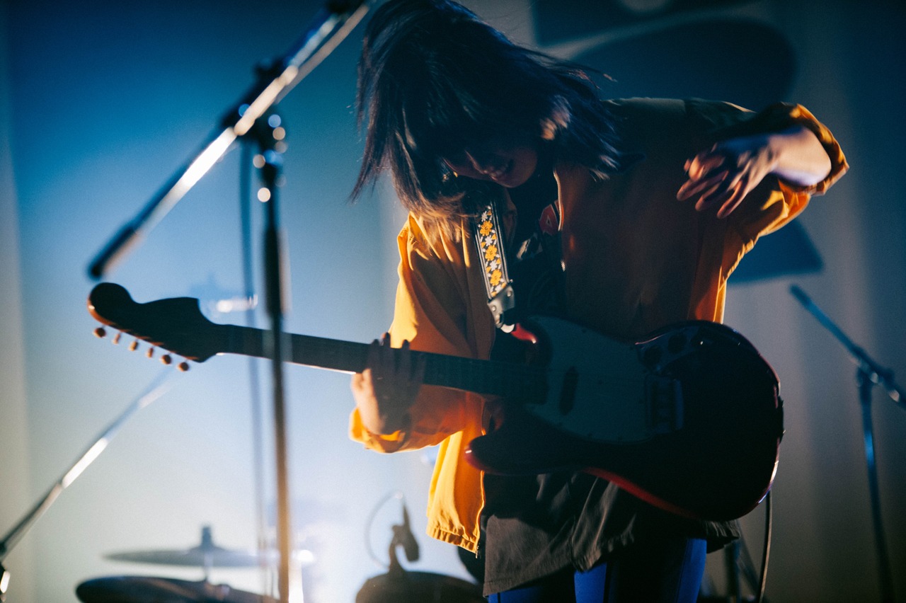 比喩根（Vo, G）（Photo by Kana Tarumi）