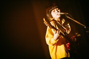 比喩根（Vo, G）（Photo by Kana Tarumi）