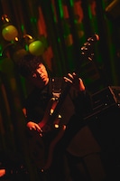 後鳥亮介（B）（撮影：鳥居洋介 / 横山マサト）