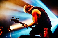 辻村勇太（B / BLUE ENCOUNT）（撮影：浜野カズシ）