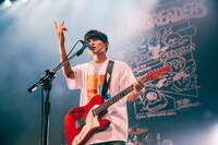 ムツムロアキラ（Vo, G / ハンブレッダーズ）（撮影：タマイシンゴ）