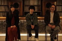 左から寺尾紗穂、オカモトコウキ（OKAMOTO'S）、曽我部恵一（サニーデイ・サービス）。