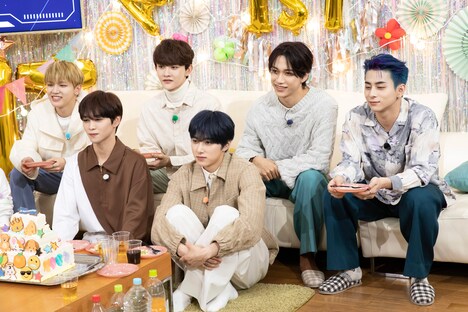 「INI DEBUT 1ST ANNIVERSARY PARTY」の様子。(c)LAPONE ENTERTAINMENT