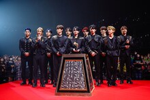 INI（撮影：上山陽介）