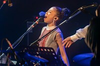 高橋あず美（Cho）（撮影：井上嘉和）