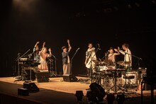 「中村佳穂 TOUR ✌ NIA・near ✌」フェスティバルホール公演の様子。（撮影：井上嘉和）