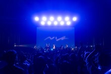 「中村佳穂 TOUR ✌ NIA・near ✌」フェスティバルホール公演の様子。（撮影：井上嘉和）