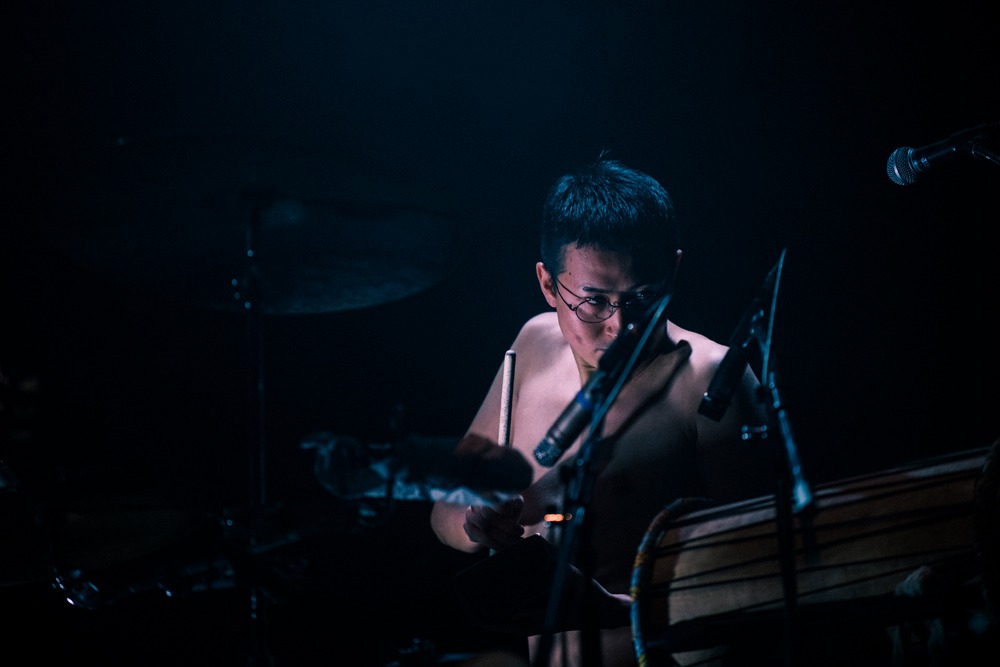 宮坂遼太郎（Per）（Photo by Yukitaka Amemiya）