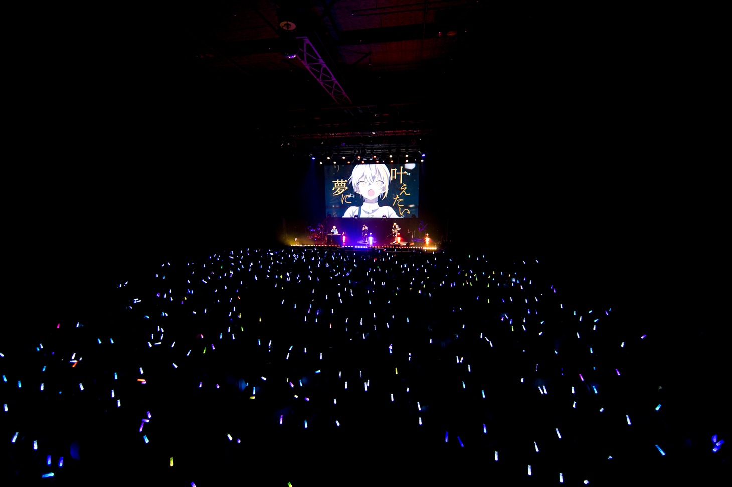 「ツユ LIVE TOUR 2022」東京公演の様子。（撮影：堀卓朗［ELENORE］）
