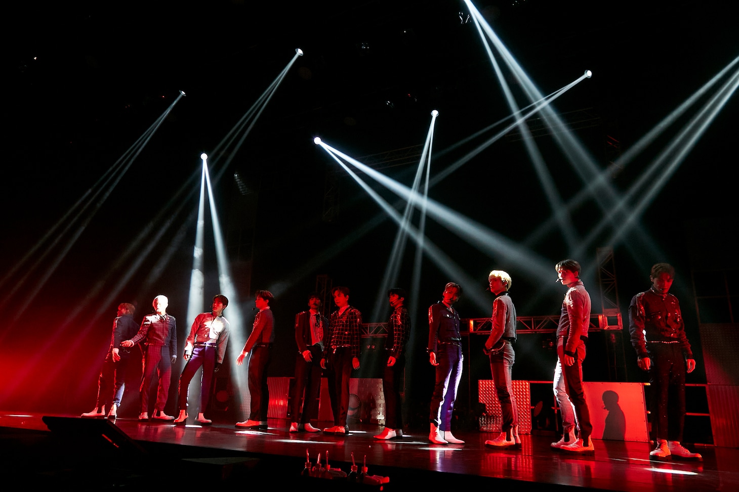 JO1(c)LAPONE ENTERTAINMENT