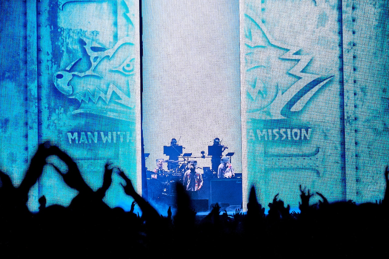 MAN WITH A MISSION、有明アリーナでオーディエンスと吠えた全国