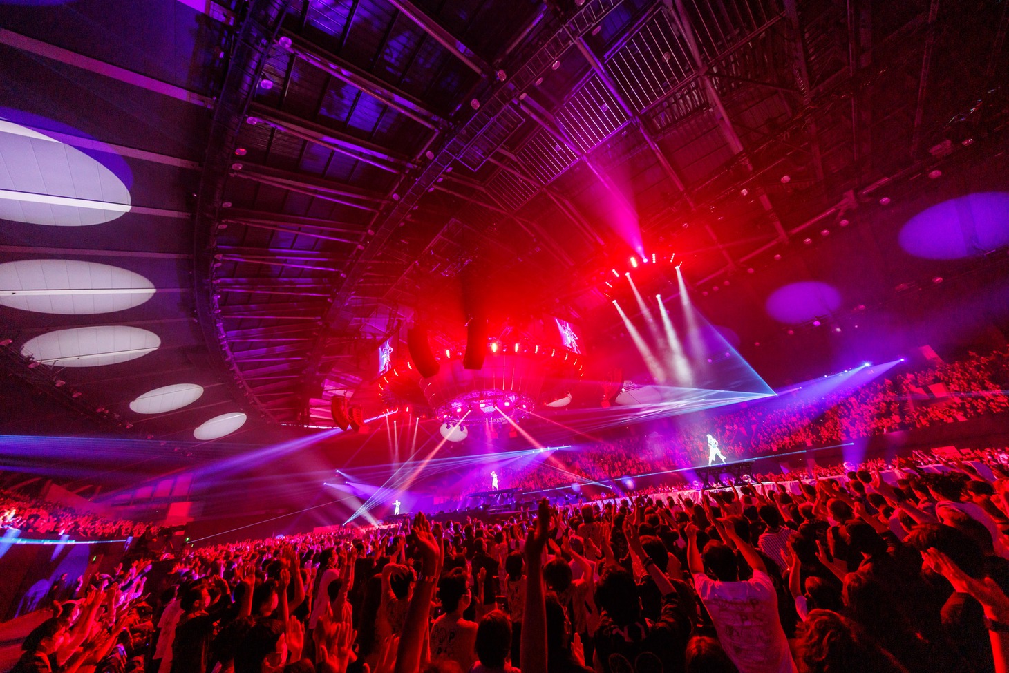 「Perfume 9th Tour 2022 "PLASMA"」さいたまスーパーアリーナ公演の様子。（撮影：上山陽介）
