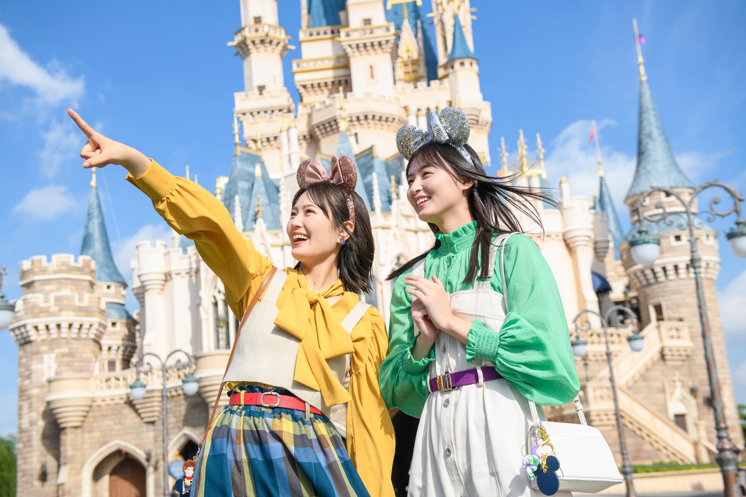 ディズニー★JCBカード」の新テレビCM「あんたは俺の相棒だぜ。」編より。(c)Disney (c)Disney/Pixar