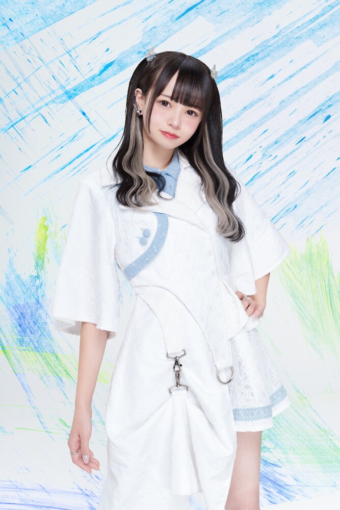 エモくて深い”7人組アイドル・SHIROMIZAKANA、セルフタイトルの1stミニ