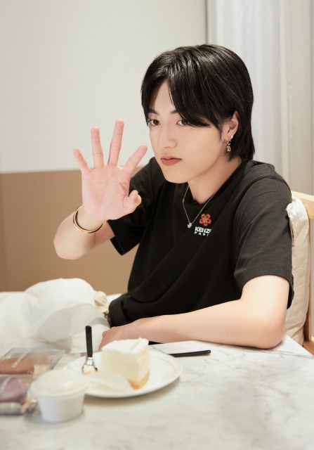 「EVERYDAY FOR YOU!」より。