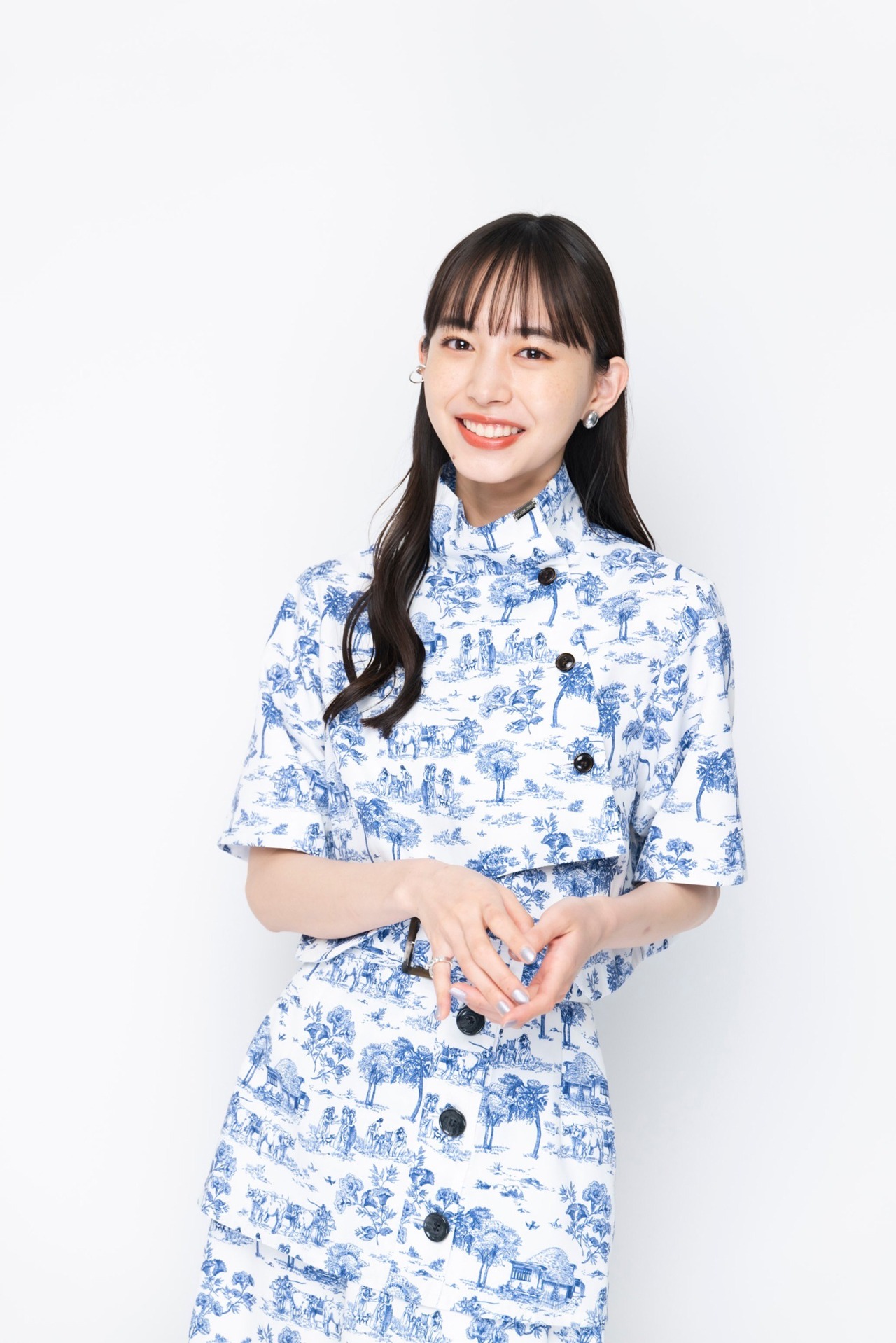 井桁弘恵