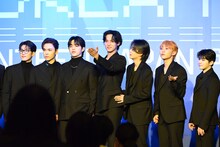 SEVENTEEN「DREAM」合同記者会見の様子。